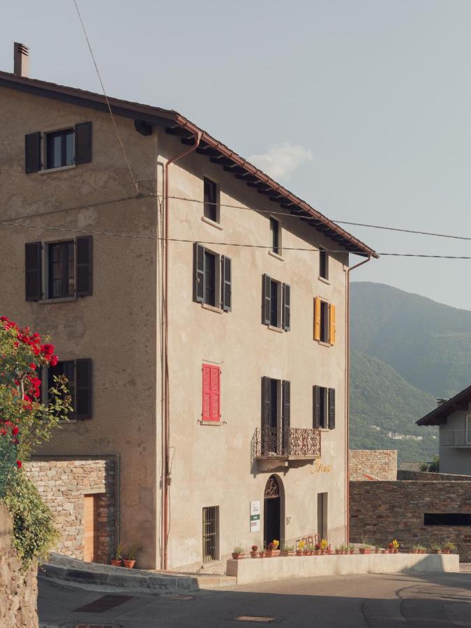 Agriturismo Olmo ซอนดริโอ ภายนอก รูปภาพ